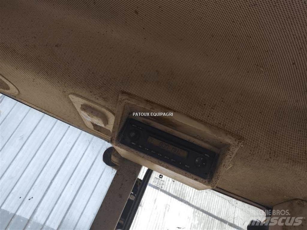 John Deere 6115M 拖拉机/农用车