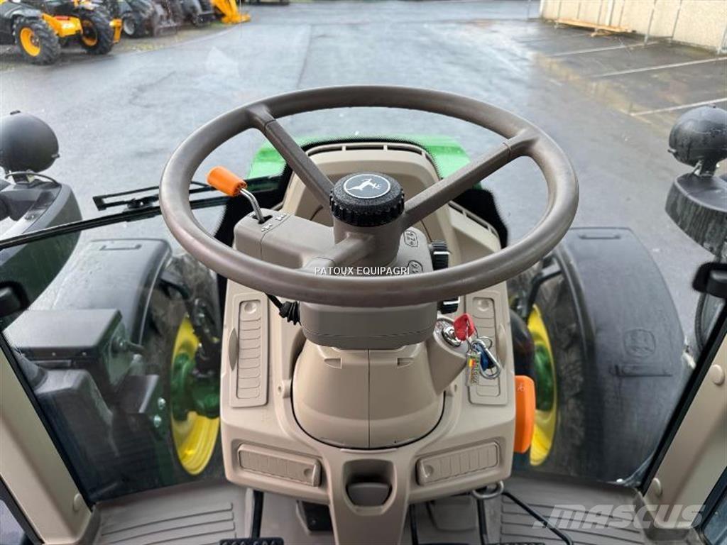 John Deere 6120M 拖拉机/农用车