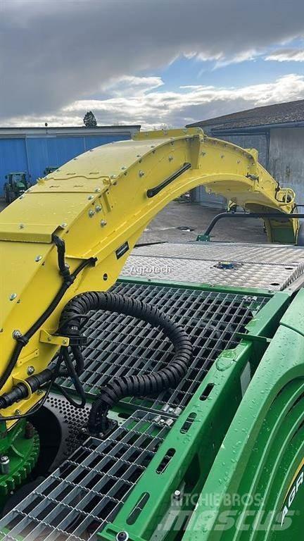 John Deere 8400 青饲料收获机