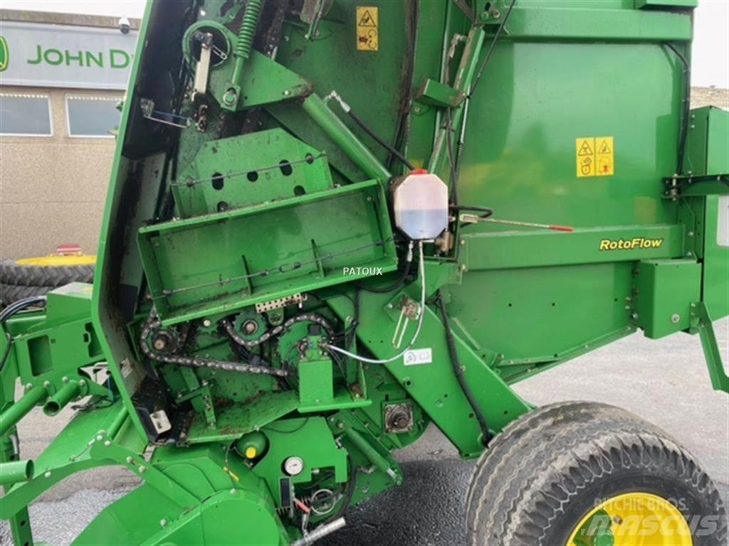 John Deere 864 圆捆打捆机