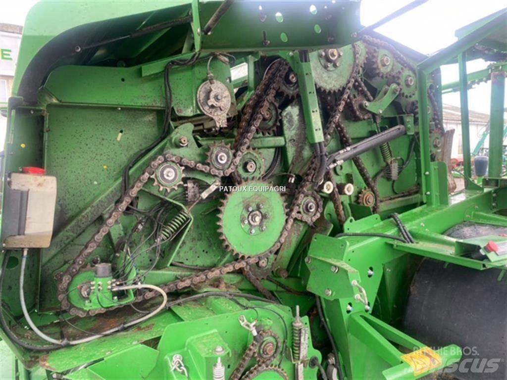 John Deere C441R 牧草包膜机