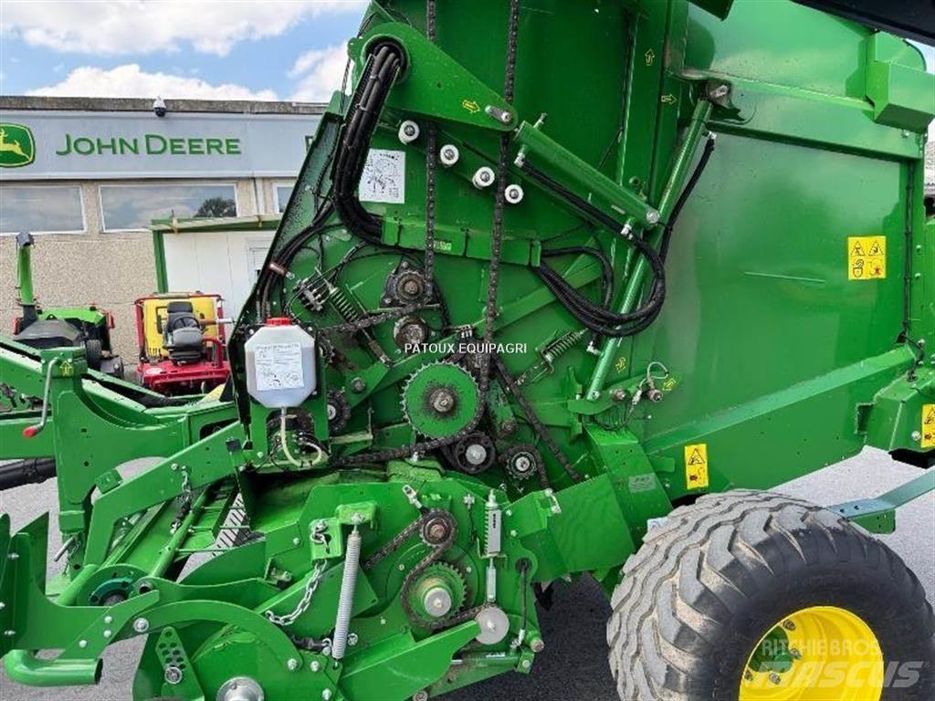 John Deere V461M 圆捆打捆机