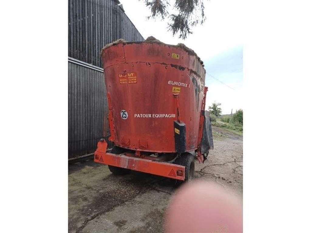 Kuhn 1070 饲料加工设备