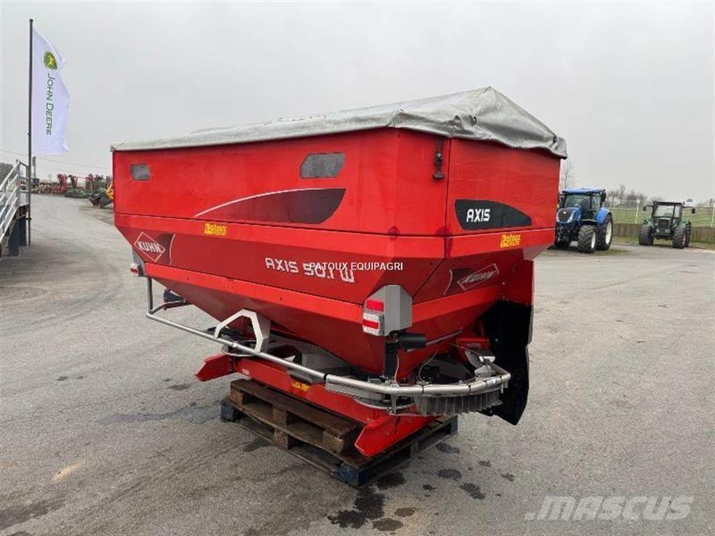 Kuhn AXIS50.1W 矿物肥料撒播机