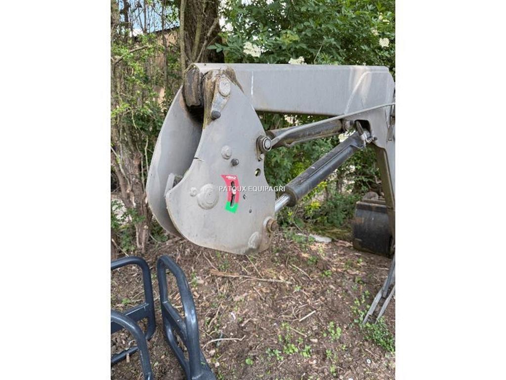 Mailleux T417 前装载和挖掘机