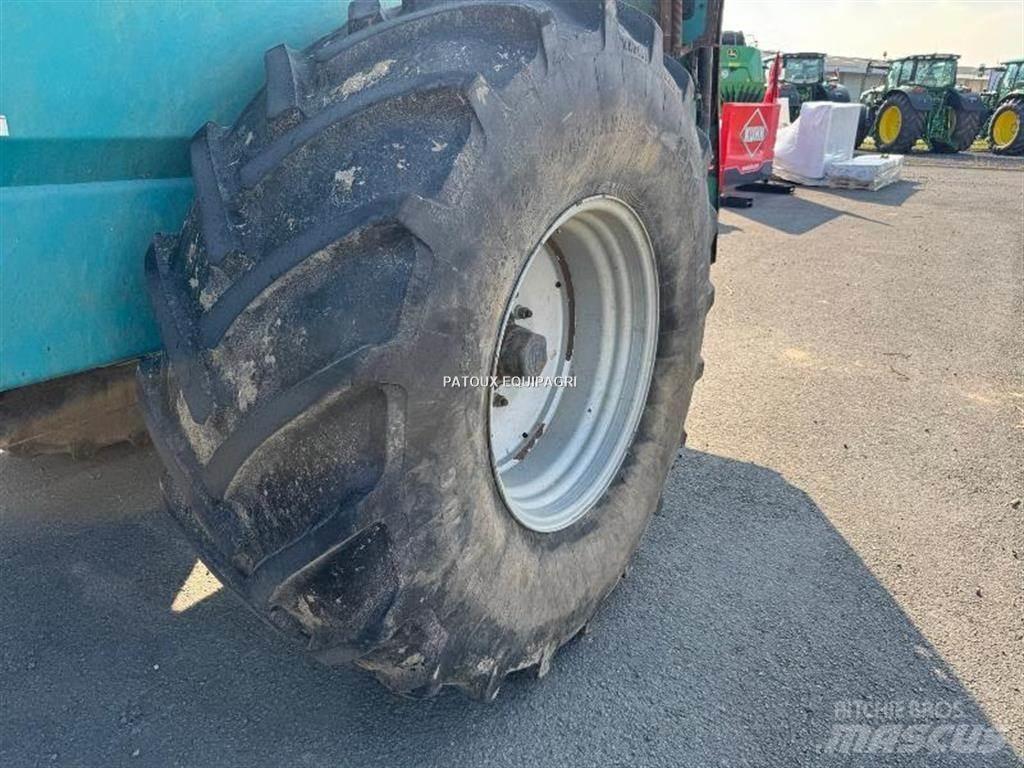 Rolland RT175 撒肥机