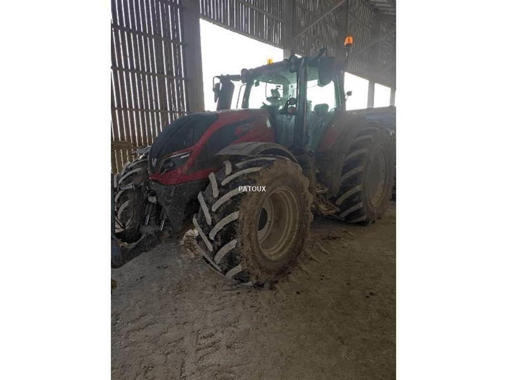Valtra T214 DIRECT 拖拉机/农用车
