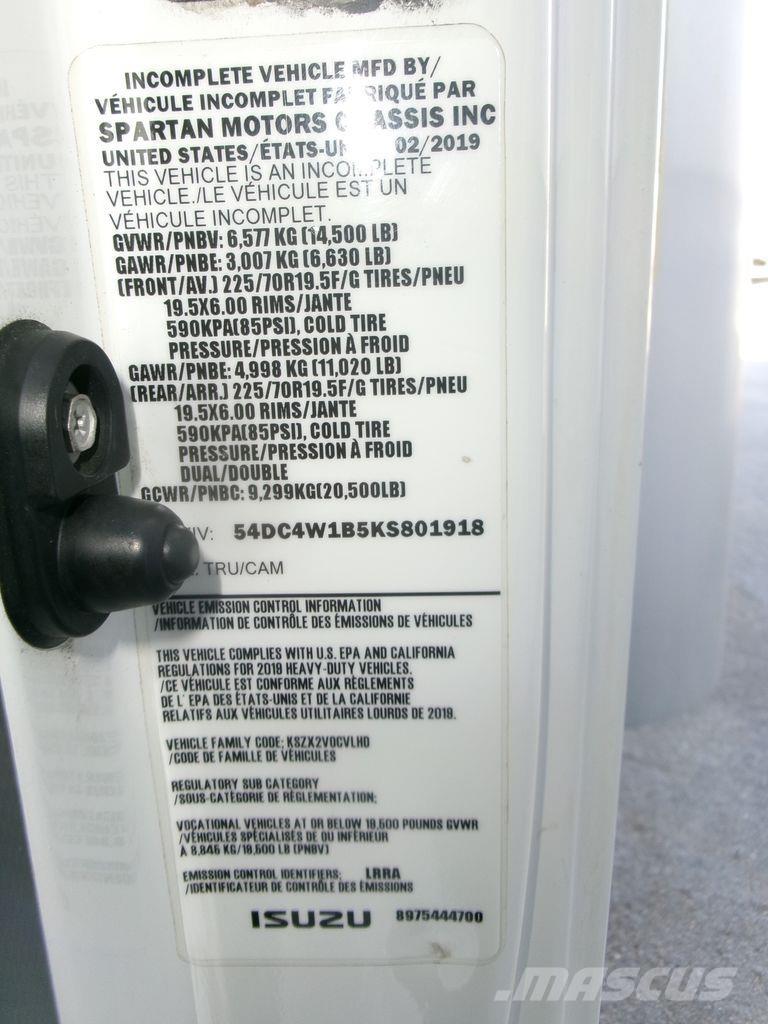 Isuzu NPR 厢式货车