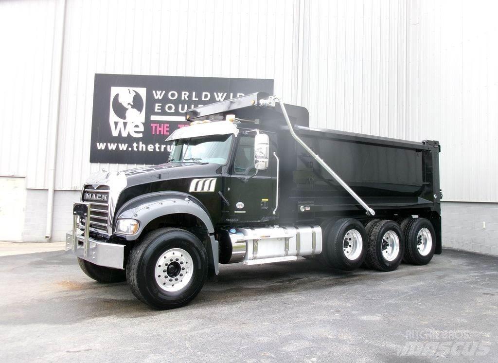 Mack GR64F 自卸式货车