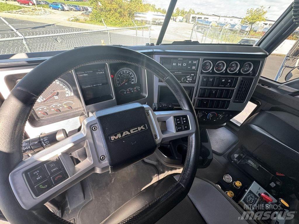 Mack Granite 自卸式货车