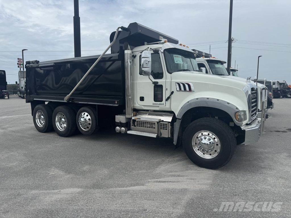 Mack Granite 自卸式货车