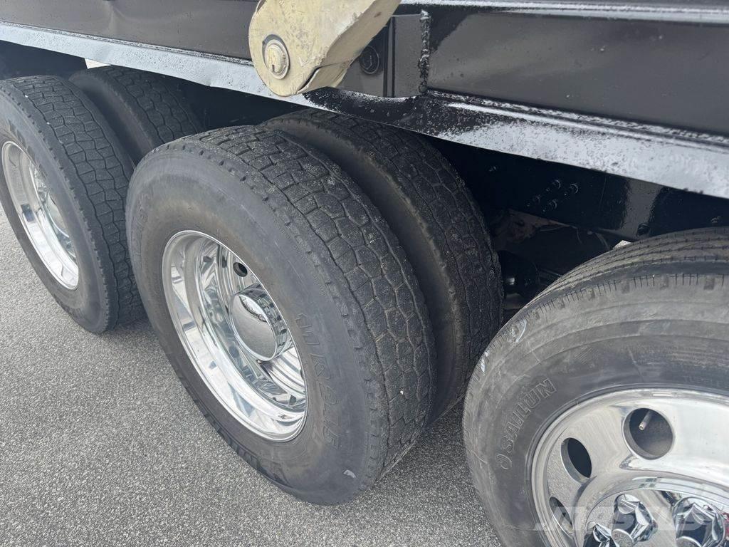 Mack Granite 自卸式货车