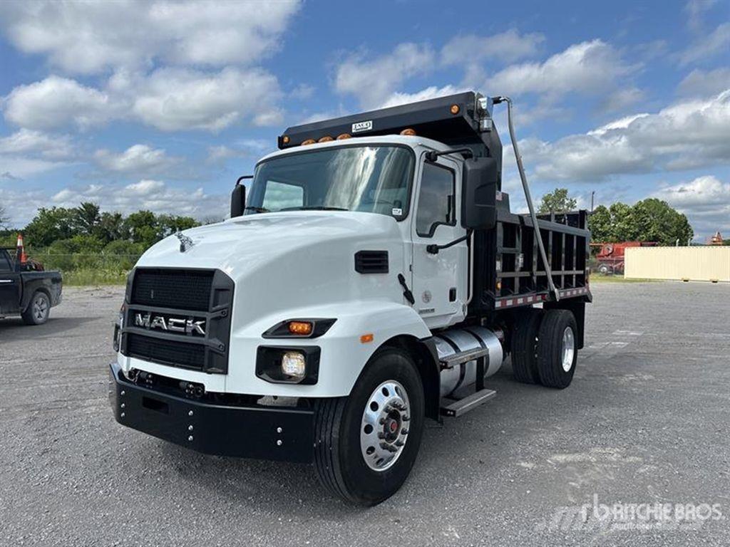 Mack MD6 自卸式货车