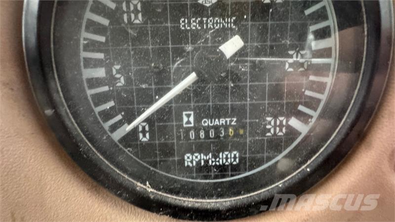 Hydrema 906C 反铲装载机