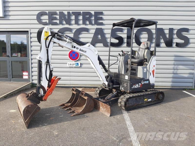 Bobcat E20Z 小型挖掘机