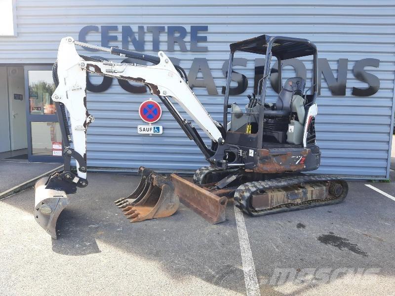 Bobcat E27Z E2 小型挖掘机