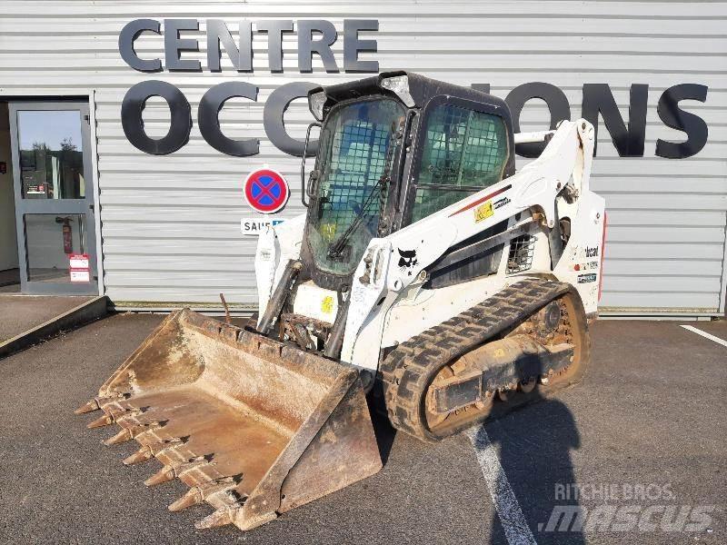 Bobcat T590-E2 滑移装载机
