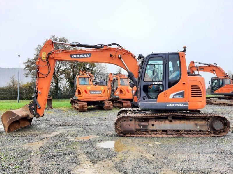 Doosan DX140LCR5 履带挖掘机