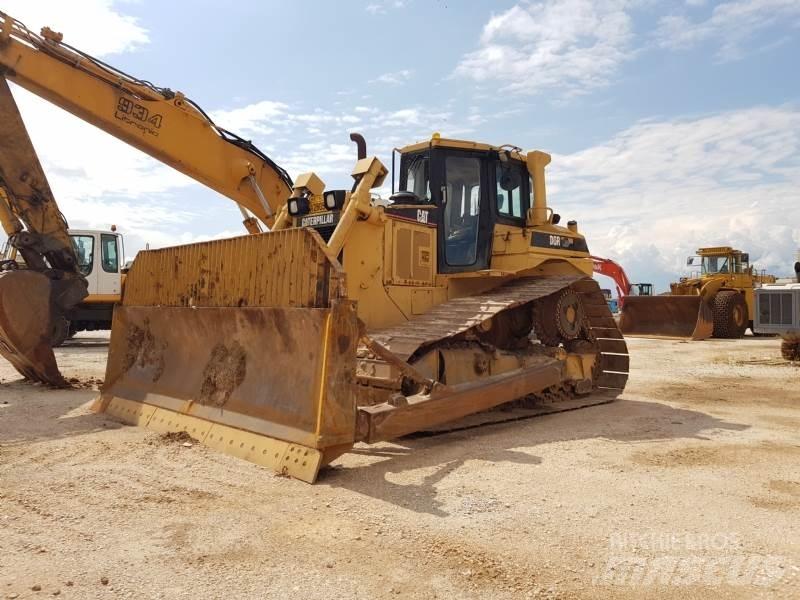 CAT D6R 履带挖掘机