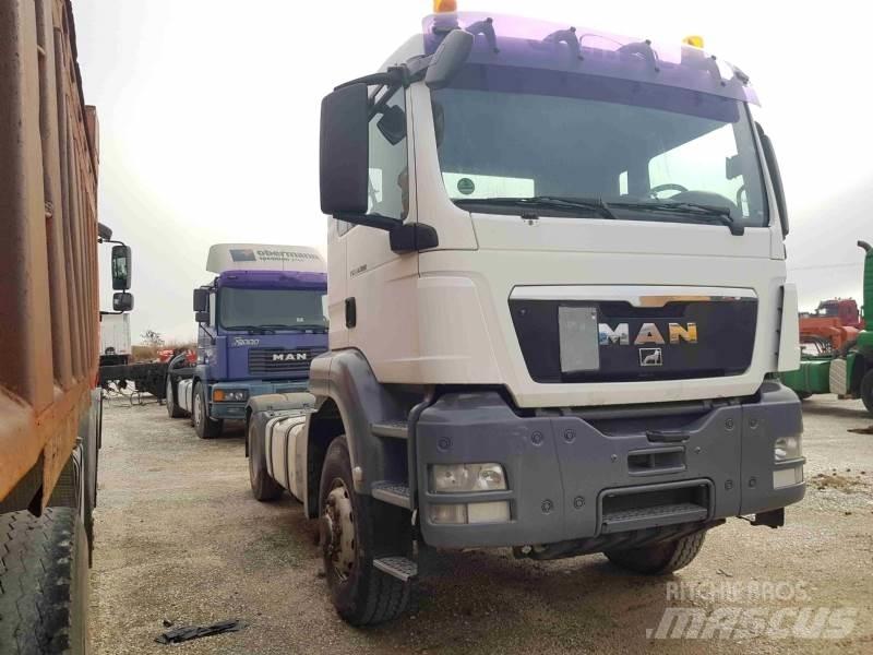 MAN 09 TGS 18.400 4X4 牵引车