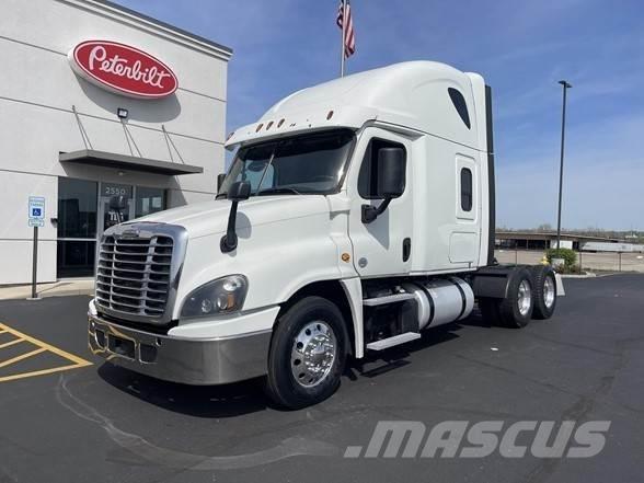 Freightliner CASCADIA 116 牵引车