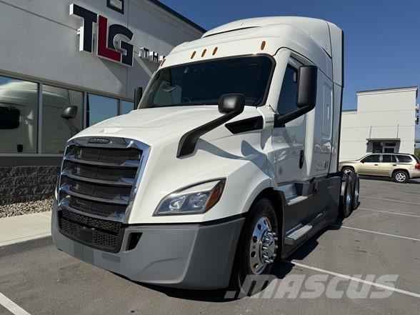 Freightliner CASCADIA 116 牵引车