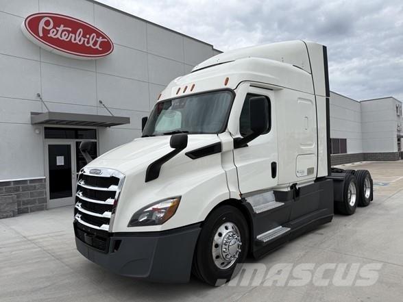 Freightliner CASCADIA 116 牵引车