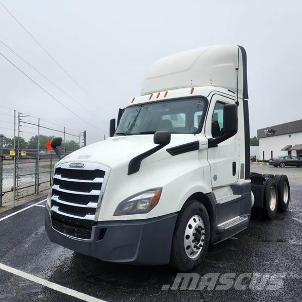 Freightliner CASCADIA 126 牵引车