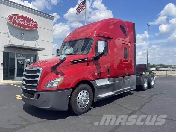 Freightliner CASCADIA 126 牵引车