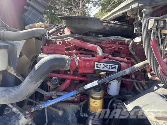 International LT 牵引车