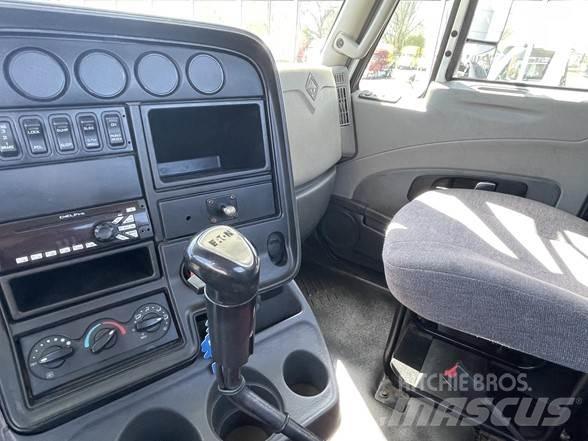International PROSTAR 牵引车