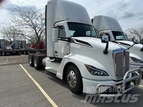 Kenworth T680 牵引车