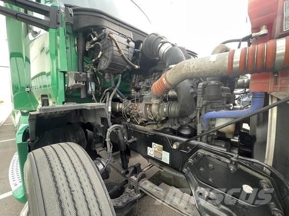 Kenworth T680 牵引车