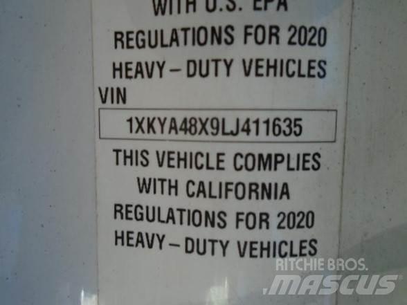 Kenworth T680 牵引车