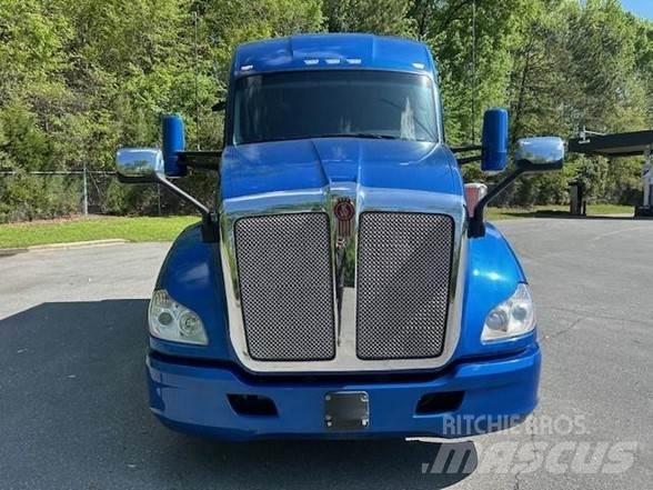 Kenworth T680 牵引车