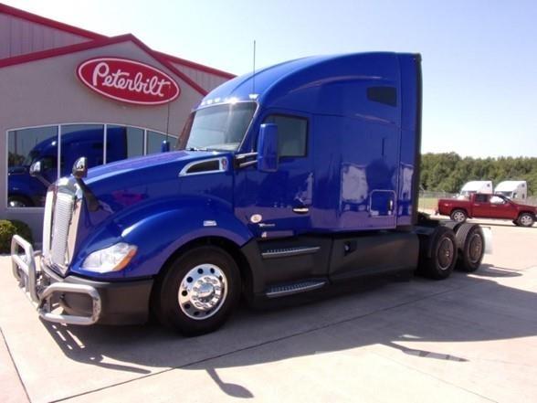Kenworth T680 牵引车
