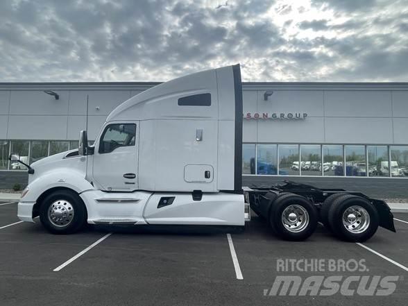 Kenworth T680 牵引车