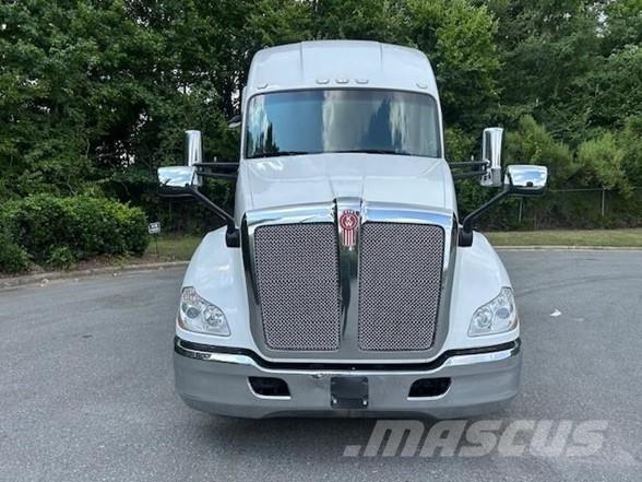 Kenworth T680 牵引车