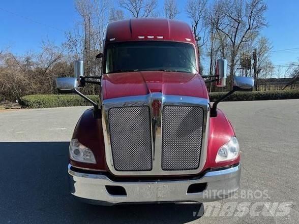 Kenworth T680 牵引车
