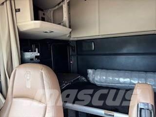 Kenworth T680 牵引车