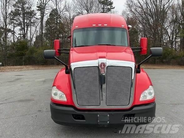 Kenworth T680 牵引车