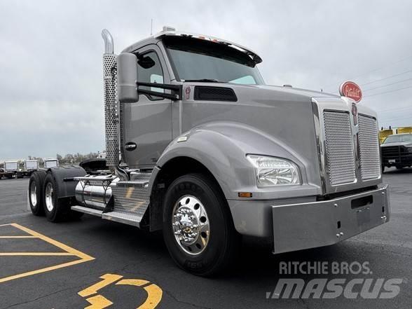 Kenworth T880 牵引车