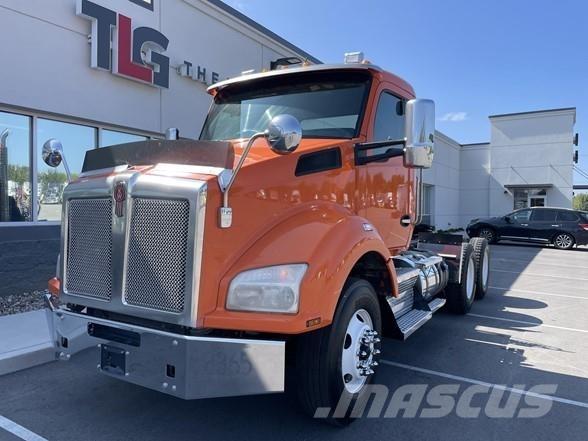 Kenworth T880 牵引车