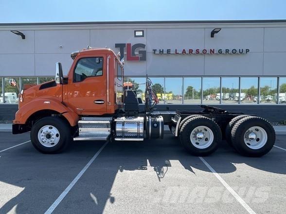 Kenworth T880 牵引车