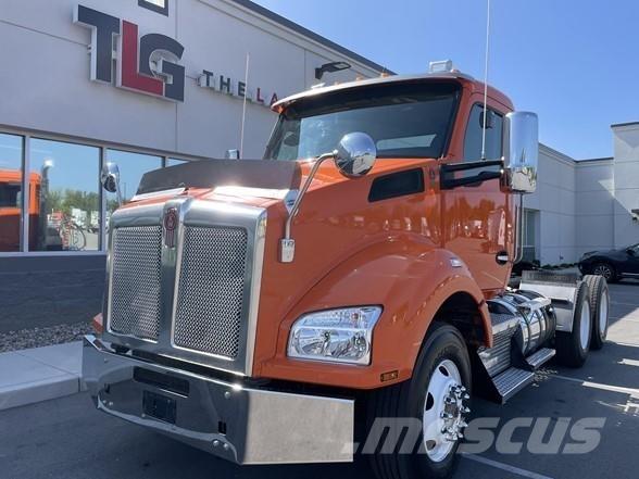 Kenworth T880 牵引车