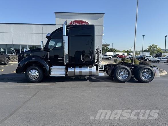 Kenworth T880 牵引车
