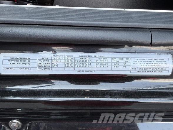 Kenworth W990 牵引车