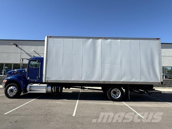 Peterbilt 337 厢式货车