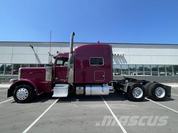 Peterbilt 389 牵引车