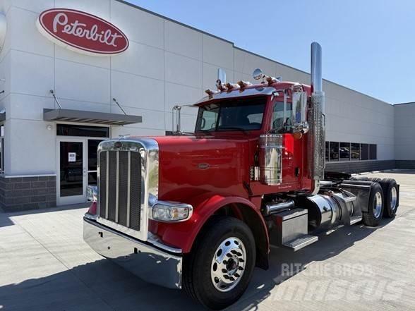 Peterbilt 389 牵引车